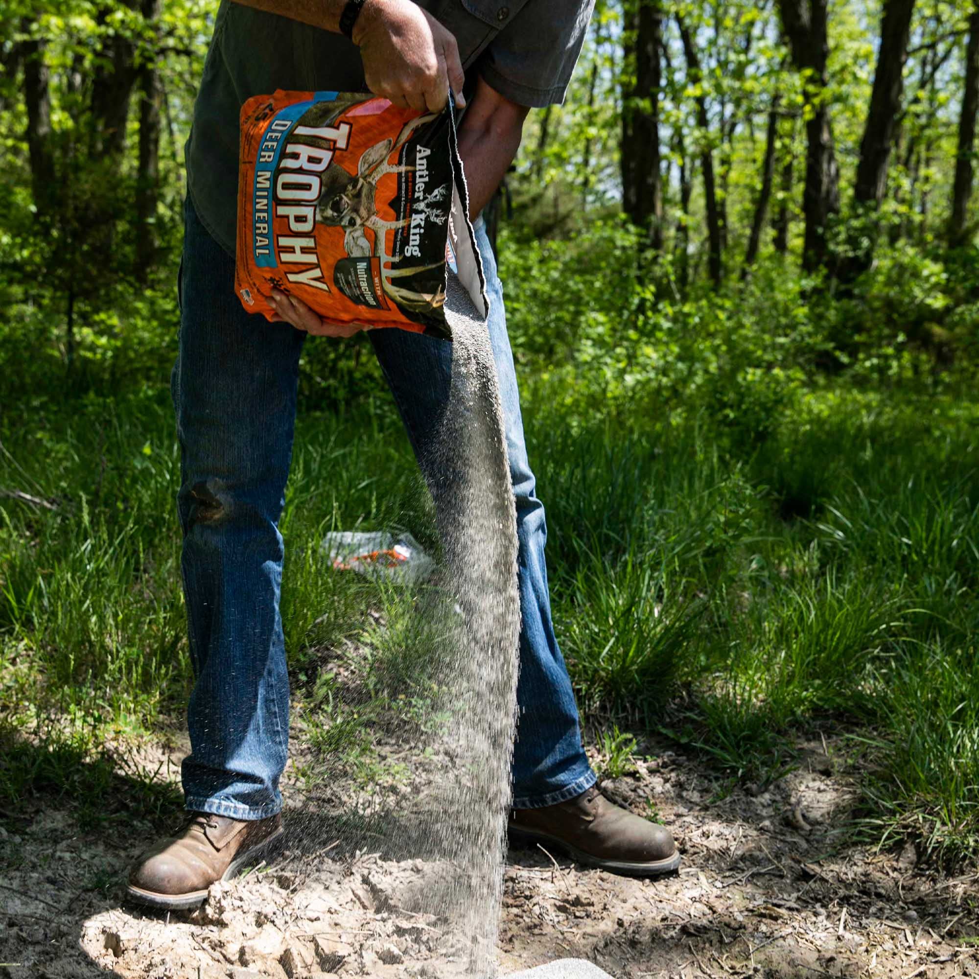 Antler King Trophy Deer Mineral - Image 8