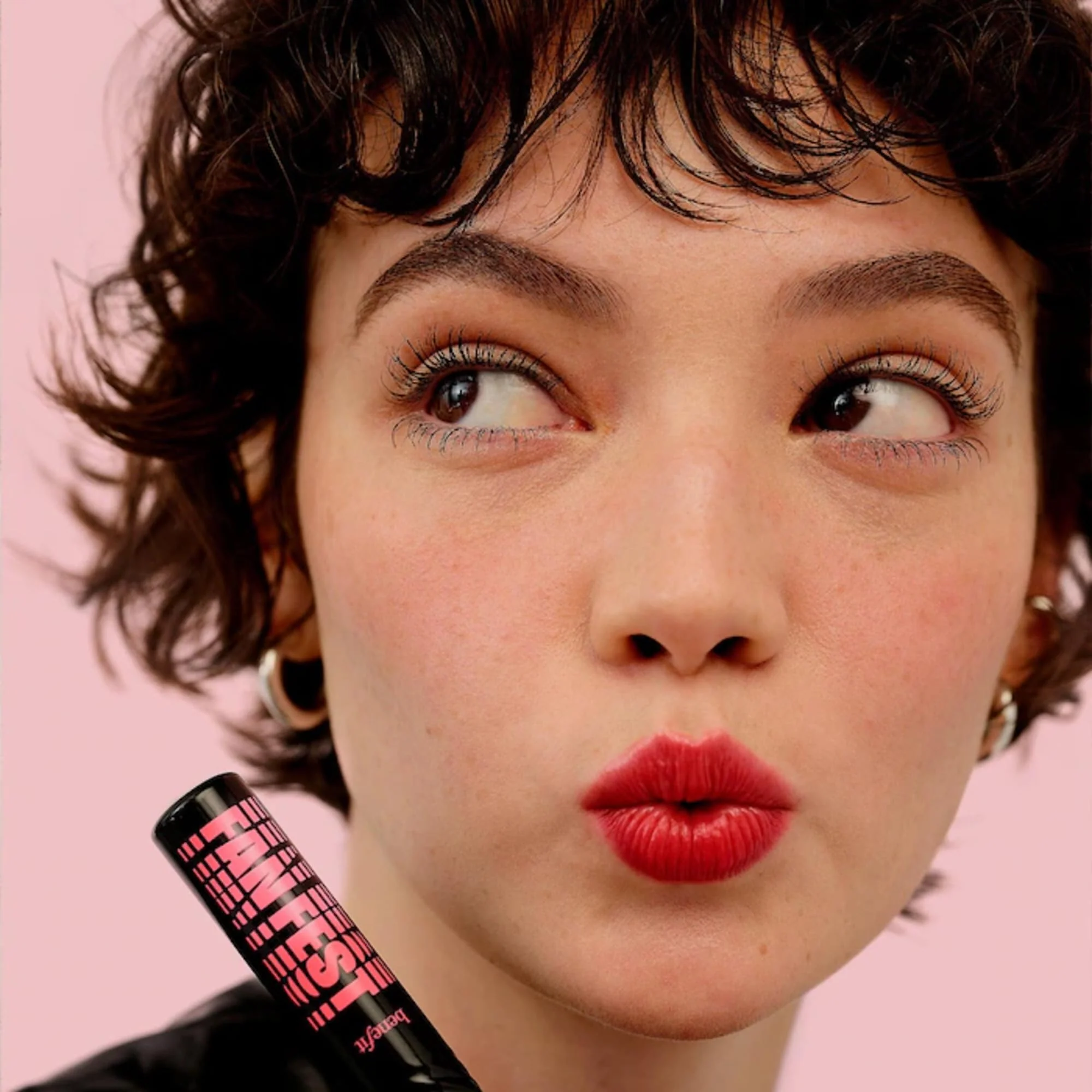 Benefit Fan Fest Fanning & Volumizing Mascara 0.3 Ounce - Image 5