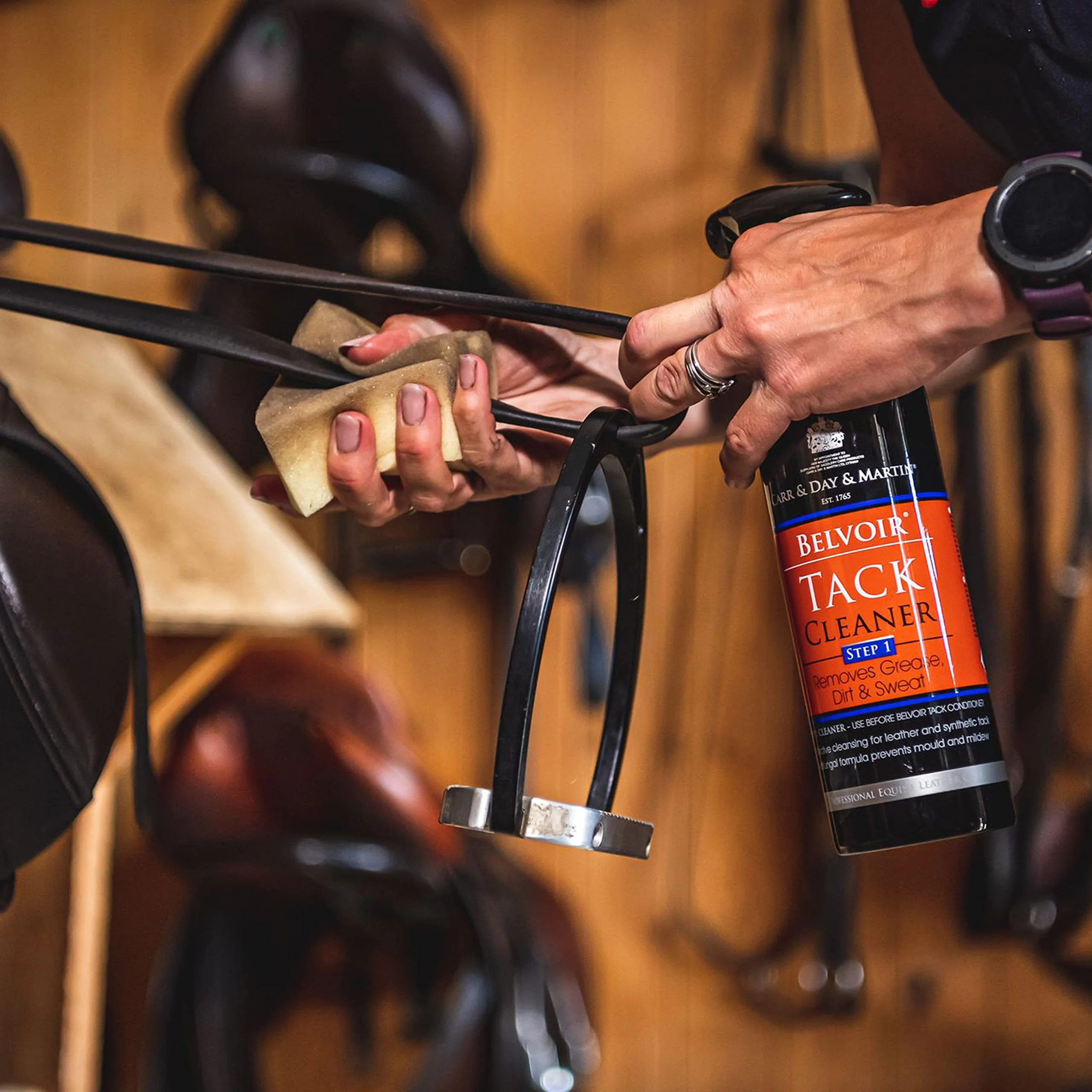 Carr & Day & Martin Belvoir Tack Cleaner Step 1 500ml - Image 3