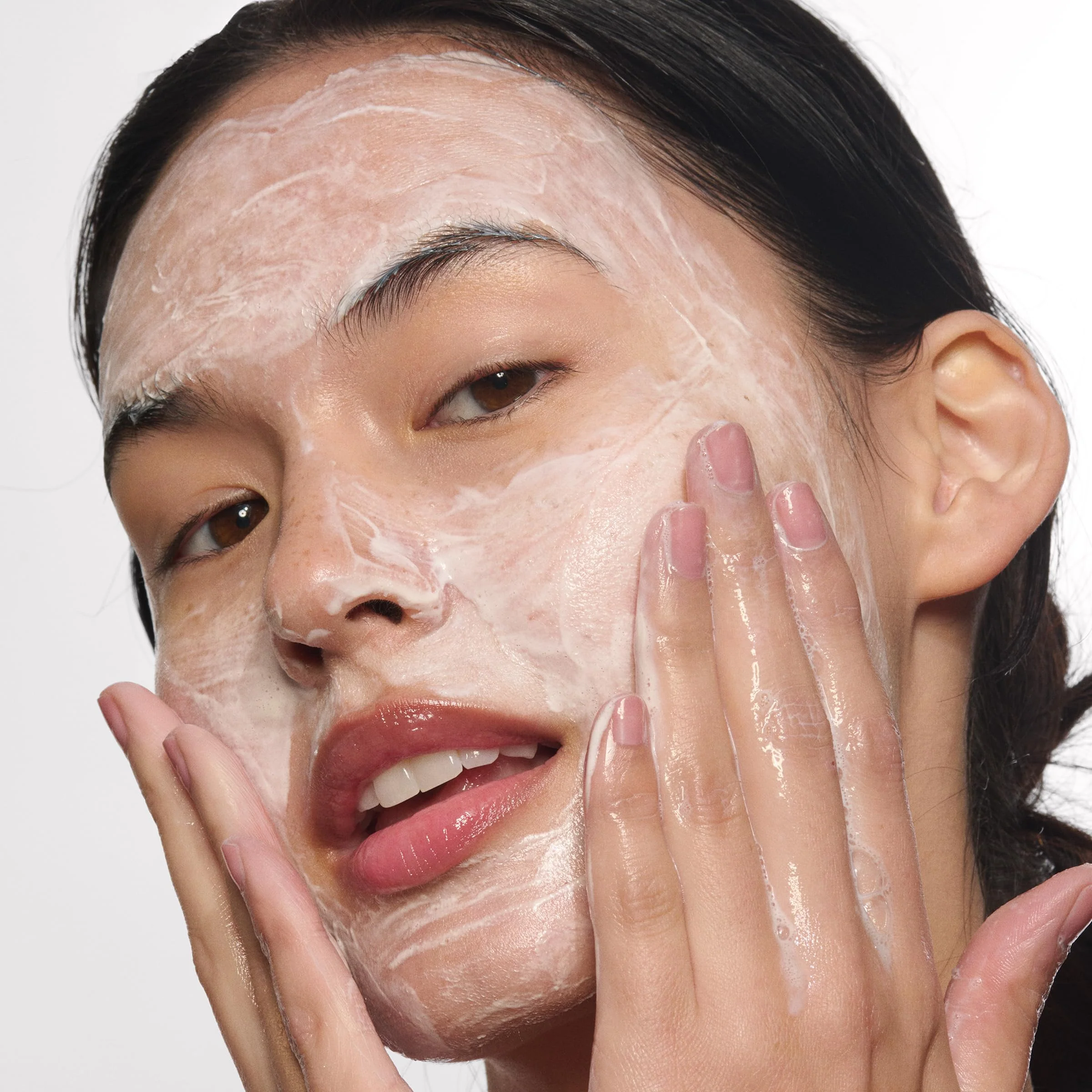 Clarins NEW Soothing Gentle Foaming Face Cleanser | Cleanses, Soothes, and Comforts | Contains Nourishing Shea Butter | Soap-Free| SLS-Free| Very Dry or Sensitive Skin Types - Image 3