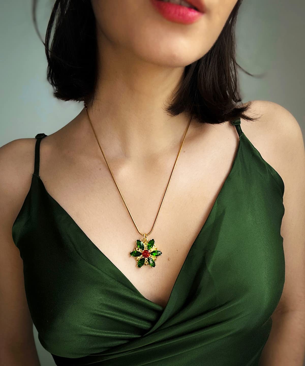 Confede Anastasia Necklace-Lost Princess Inspired Together In Paris Emerald Stone Flower Necklace for Women, Green - Image 5