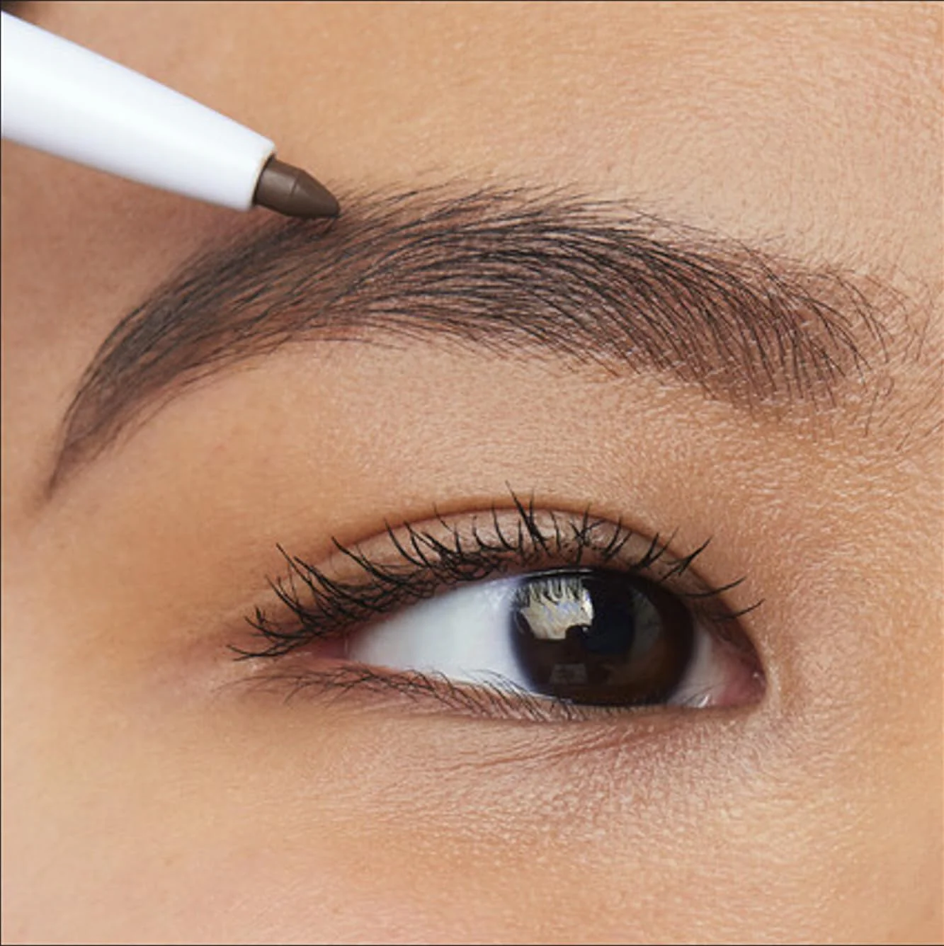 e.l.f. Instant Lift Brow Pencil, Dual-Sided, Precise, Fine Tip, Shapes, Defines, Fills Brows, Contours, Combs, Tames, Blonde, 0.006 Oz - Image 4