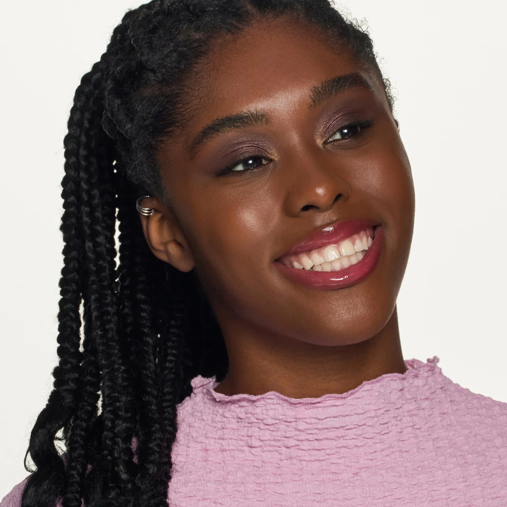 essence | Hydra Kiss Lip Oil | Vegan & Cruelty Free (03 | Pink Champagne) - Image 3