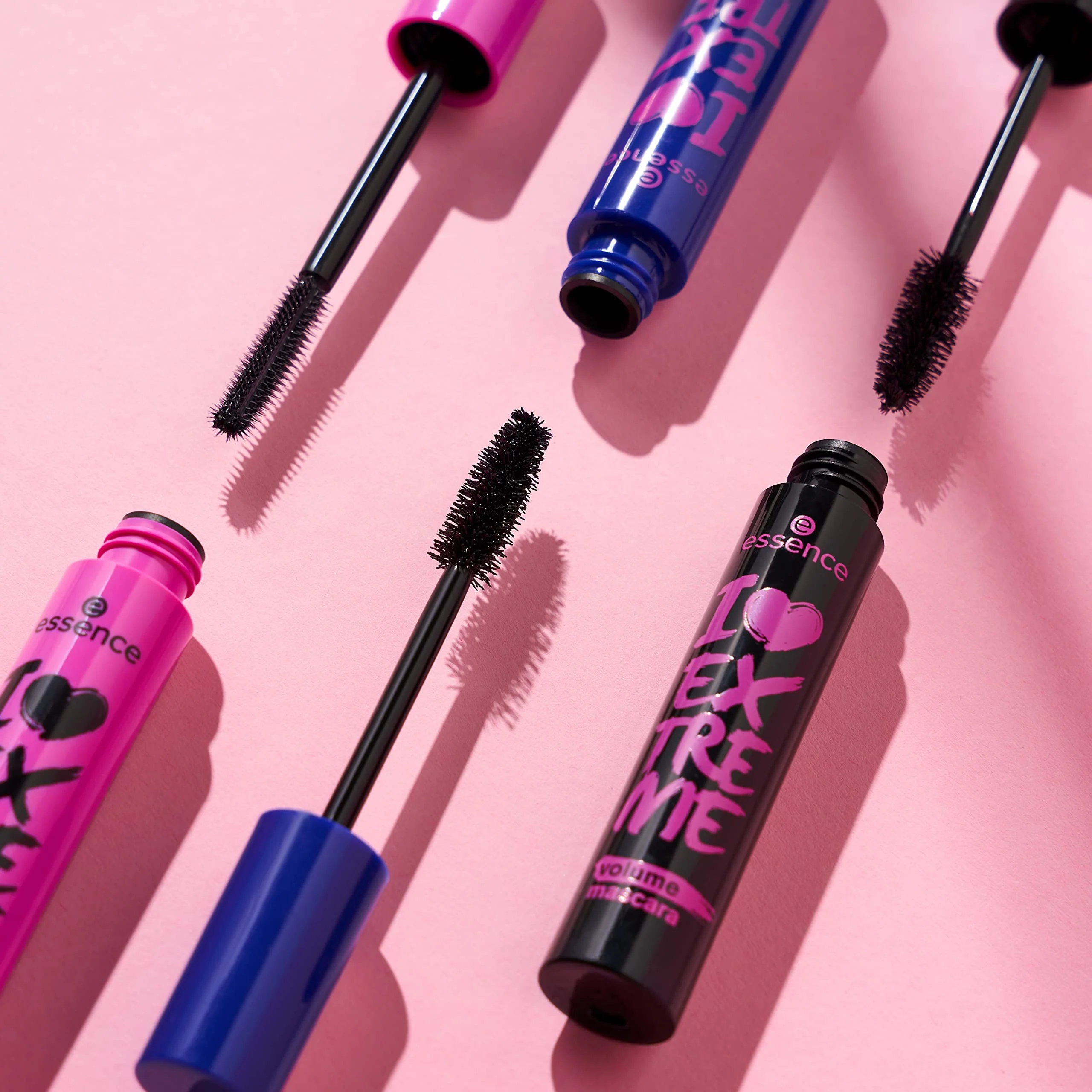 essence | I Love Extreme Volume Mascara Waterproof | Paraben Free | Cruelty Free | Black (Pack of 1, Waterproof) - Image 2