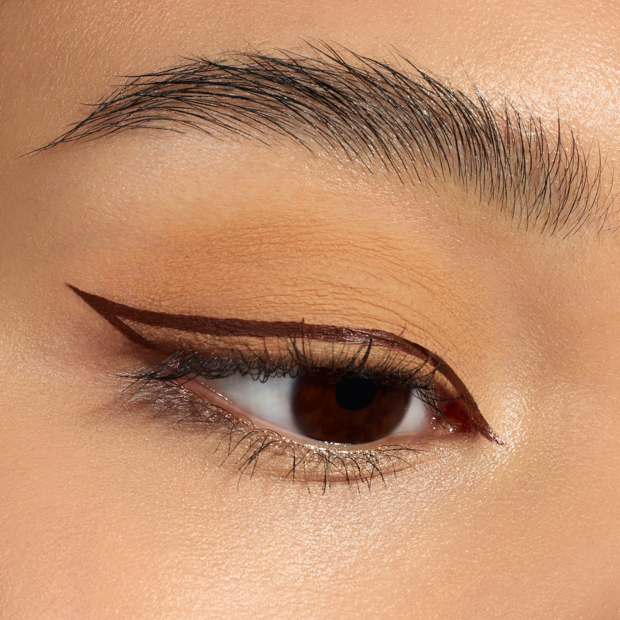 essence | Lash Princess Liner Brown | Smudge Proof, Matte Eyeliner with Ultra-Fine Brush Tip | Vegan & Cruelty Free - Image 4