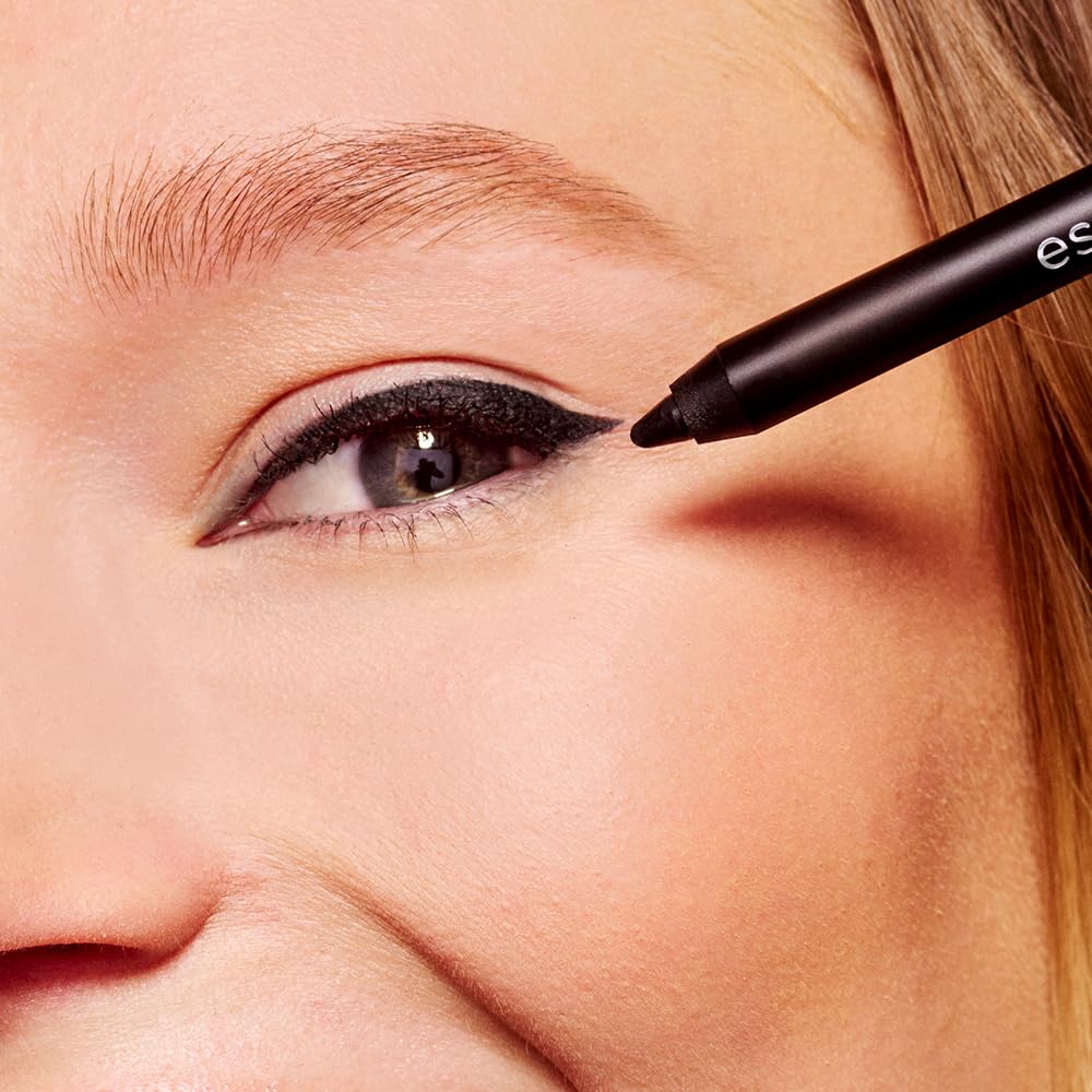 essence | Stay & Play Gel Eyeliner | Super Soft Gel-like Texture | Waterproof & Longlasting | Vegan & Cruelty Free (01 Black Raven) - Image 8