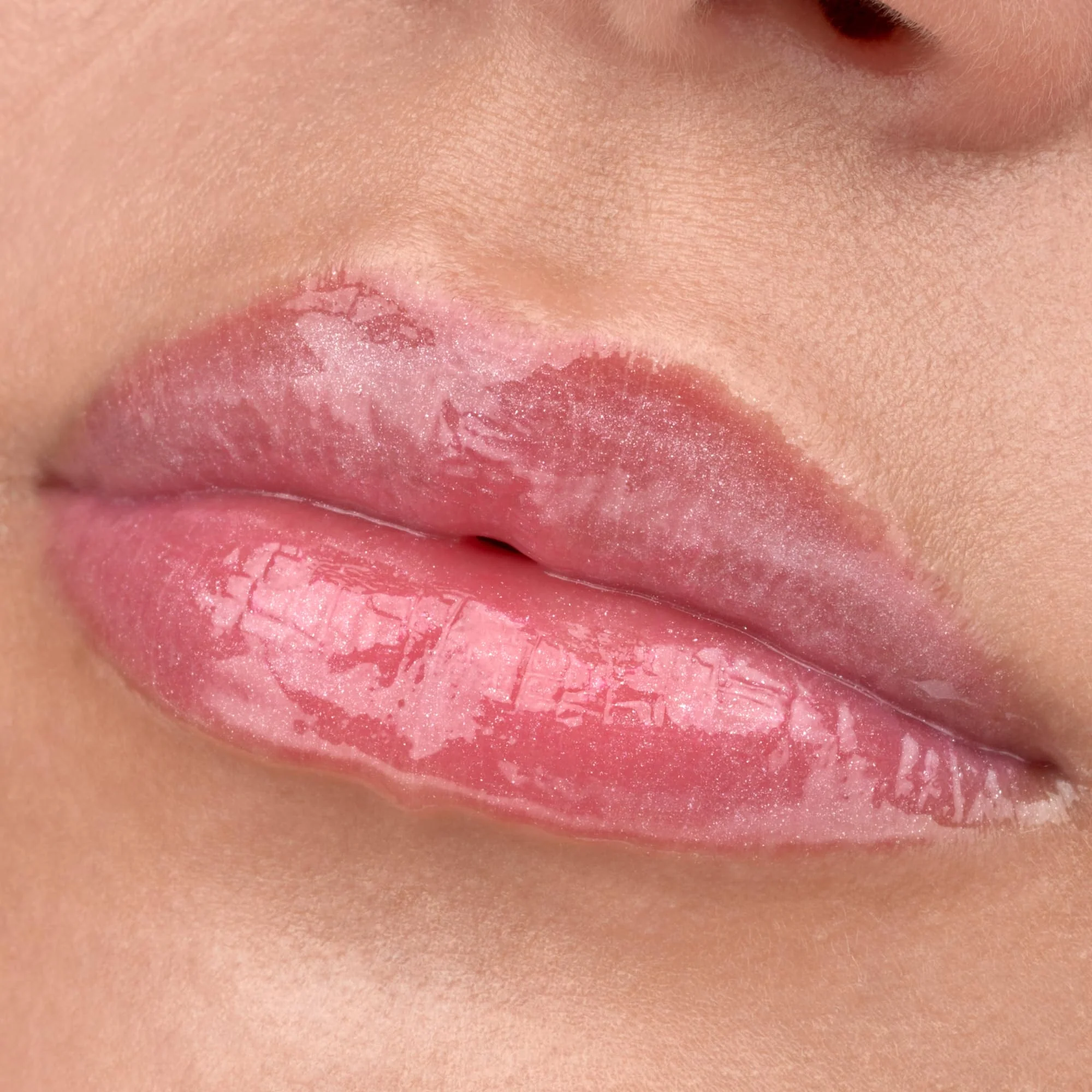 essence | What the Fake! Plumping Lip Filler | Lip Gloss for Full, Voluminous Lips | Translucent Pearly Finish | Vegan & Cruelty Free, Gluten Free, Paraben Free - Image 5