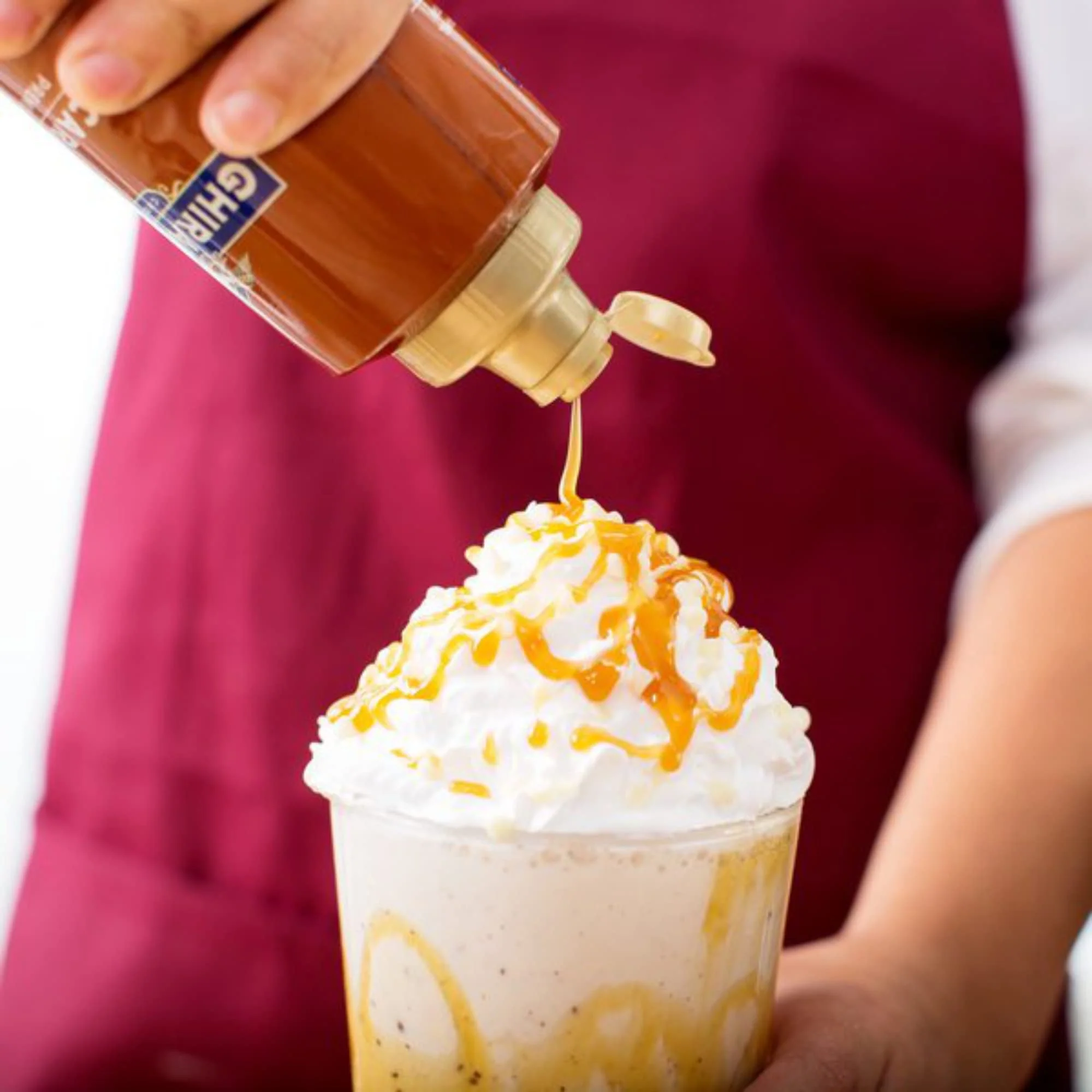 Ghirardelli Chocolate and Caramel Sauces 16 oz Squeeze Bottles - Image 2