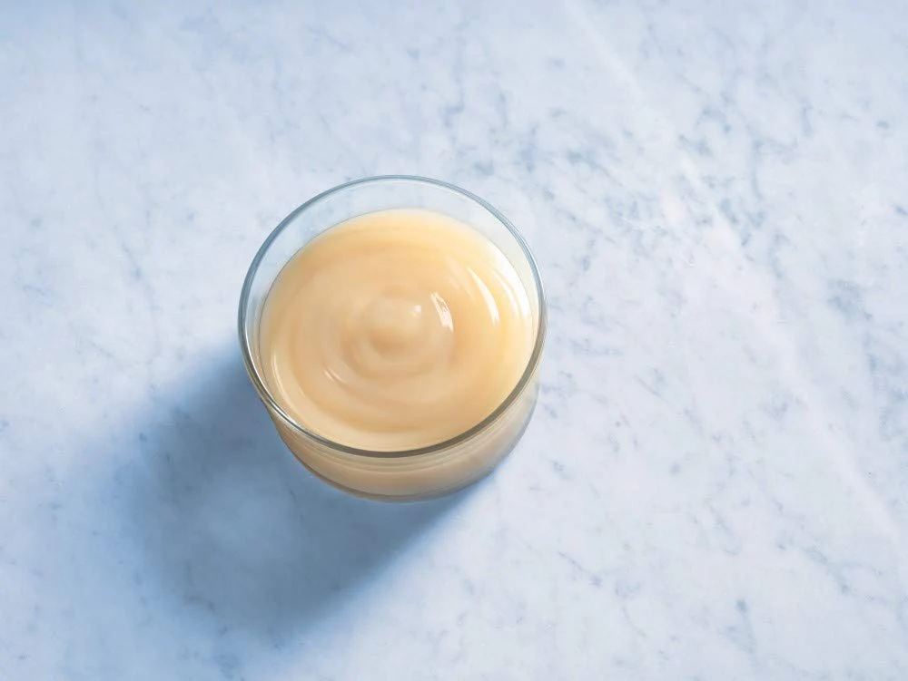 Ghirardelli Premium Sauce White Chocolate Flavored with other natural flavors, 87.3 Ounce Bottle - Image 4