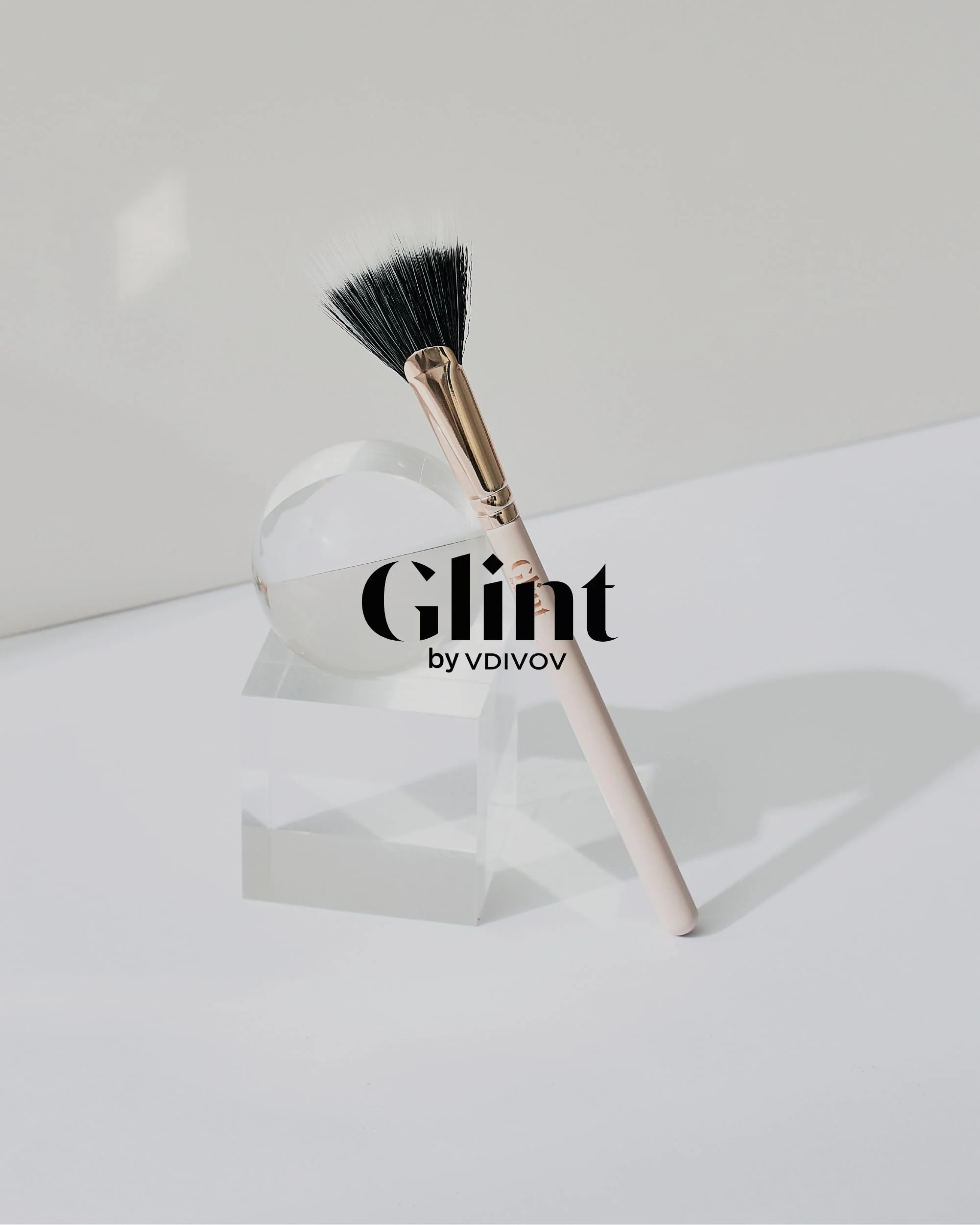 Glint Makeup Fan Brush - Professional Brush for Blush & Highlighter Makeup. Premium Soft Vegan Synthetic Makeup Brush for Precise Application and Blending. - Image 2