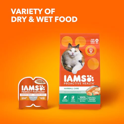 IAMS Proactive Health Dry Cat Food Hairball Care, Adult Cat Food, with Real Chicken and Salmon, 7 lb. Bag - Image 2