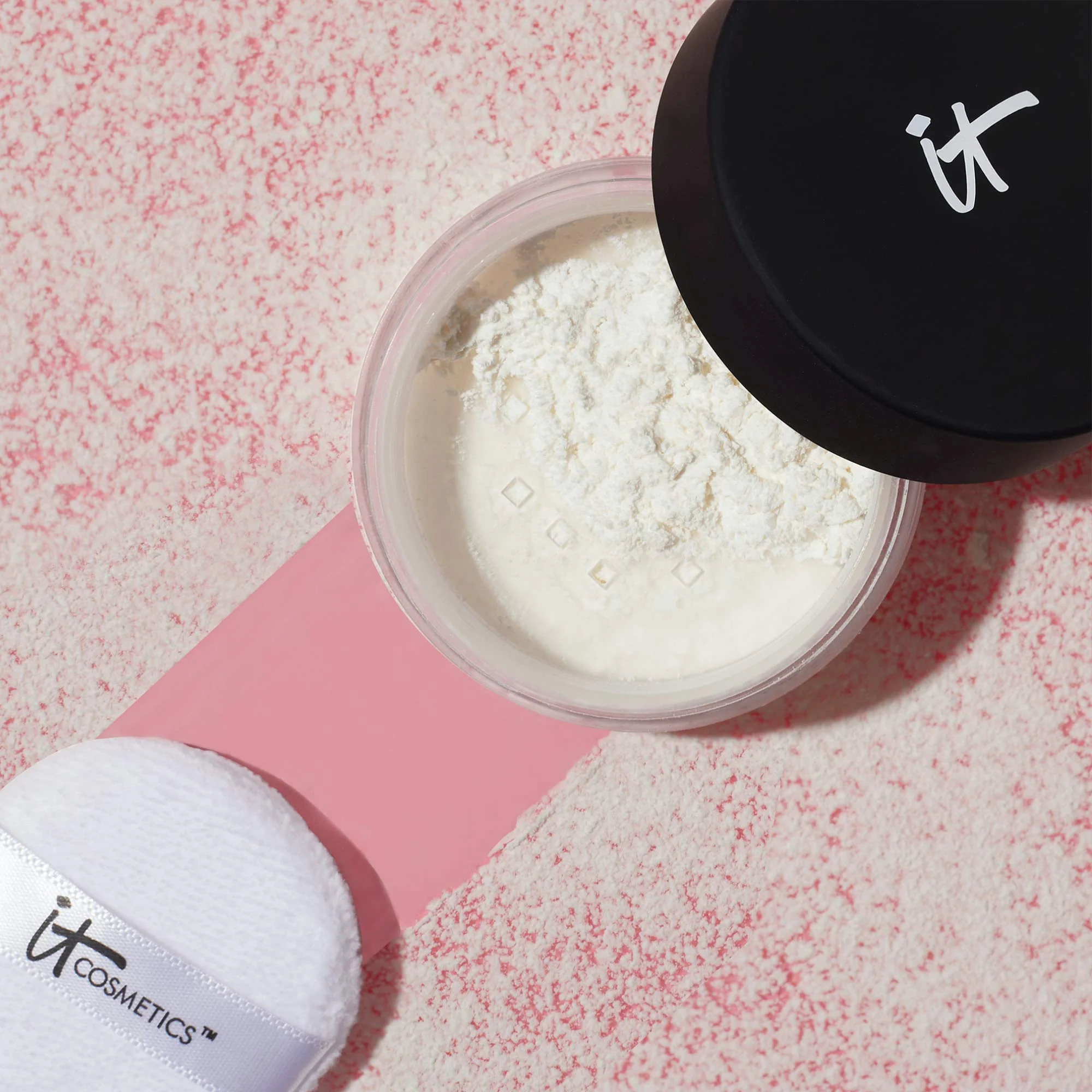 IT Cosmetics Bye Bye Pores – Poreless Finish Loose Setting Powder Makeup – Translucent Blurring Powder for All Skin Tones – Face Powder with Peptides, Silk, Collagen & Antioxidants – 0.23 oz - Image 3