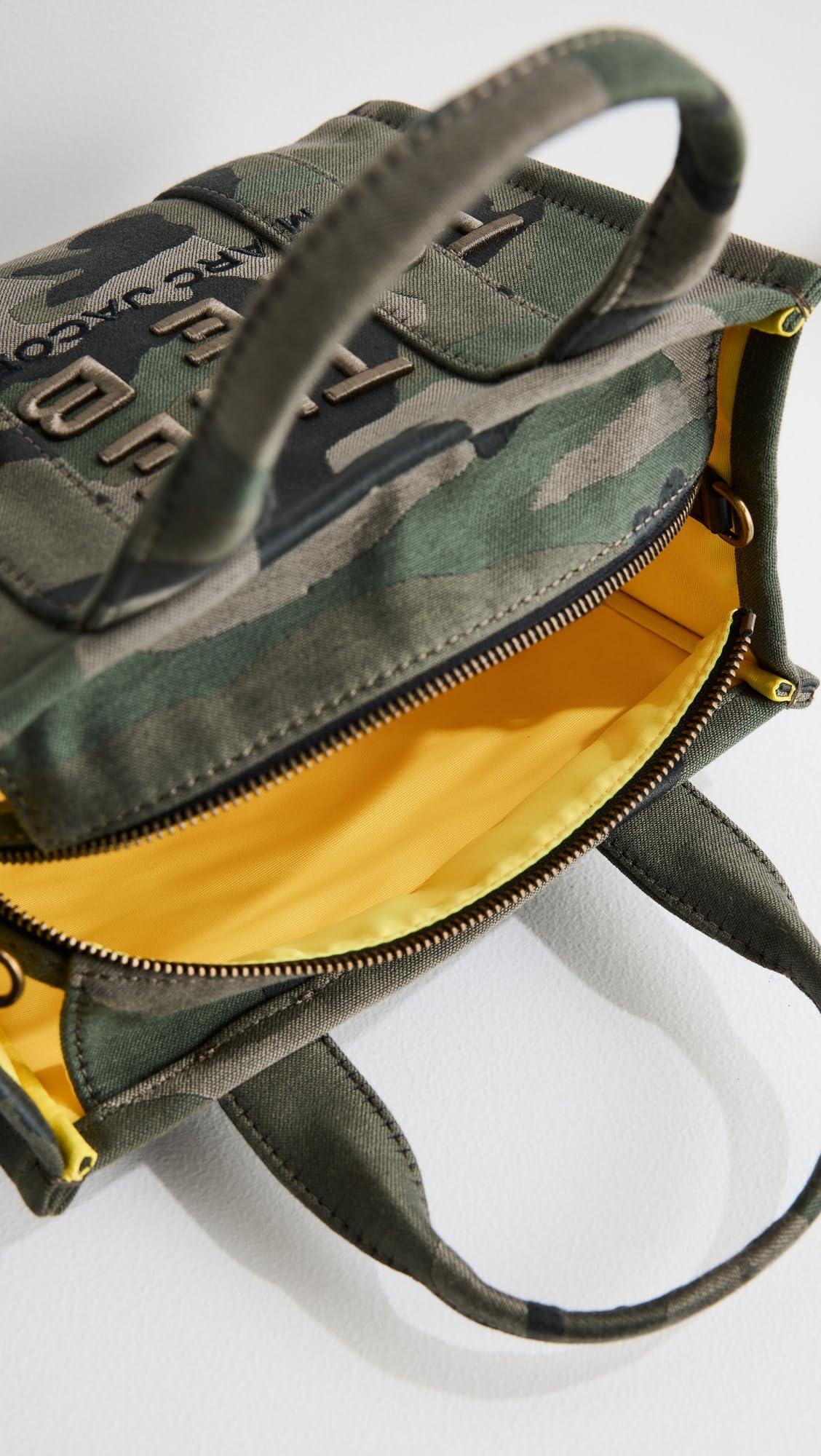 Marc Jacobs Women's The Camo Jacquard Small Tote Bag, Camo Multi, One Size - Image 2