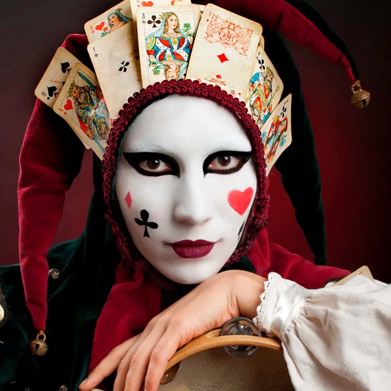 MEICOLY Clown Makeup Kit,White Black Red Face Body Paint for Halloween Devil Joker Zombie Vampire Skeleton SFX Makeup,Pro Oil Based Body Paint with 6 Painting Brushes,4 Sponges,130g/4.59 oz - Image 3