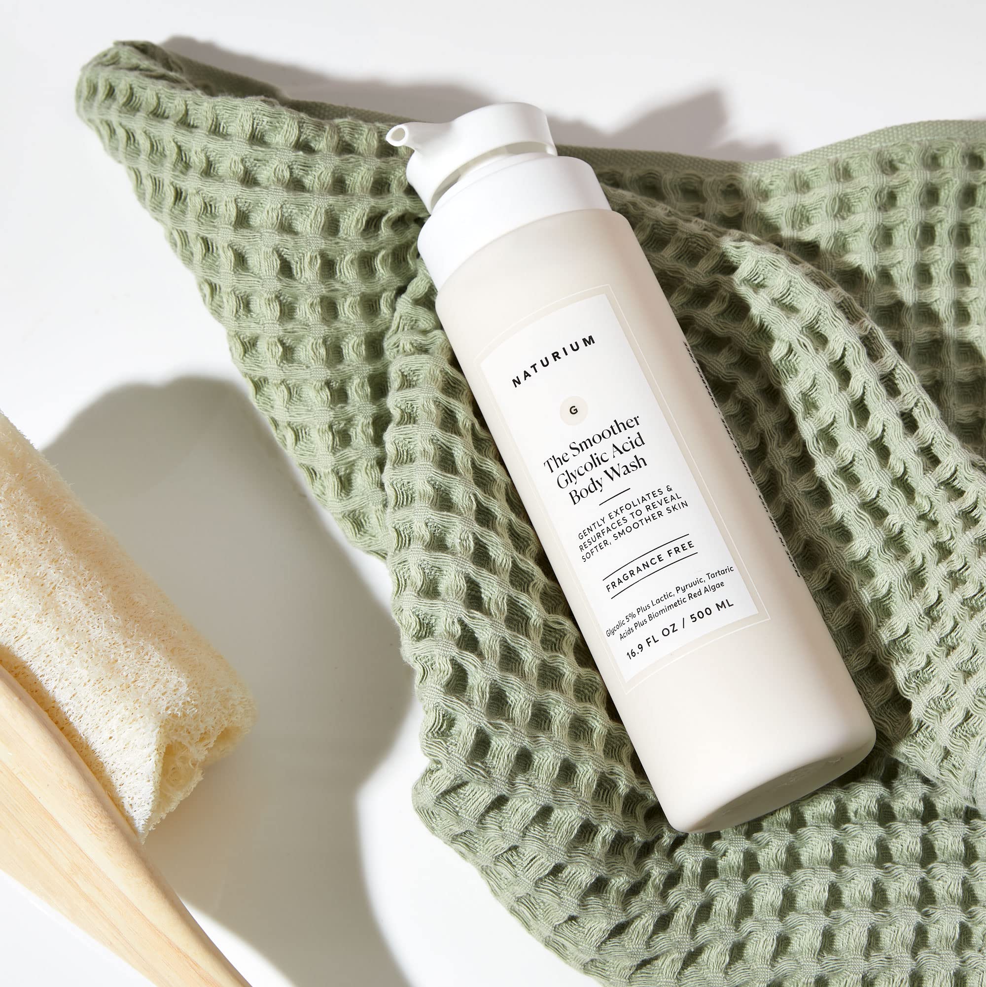Naturium The Smoother Glycolic Acid Exfoliating Body Wash, Soft & Smoothing Cleanser, 16.9 oz - Image 5