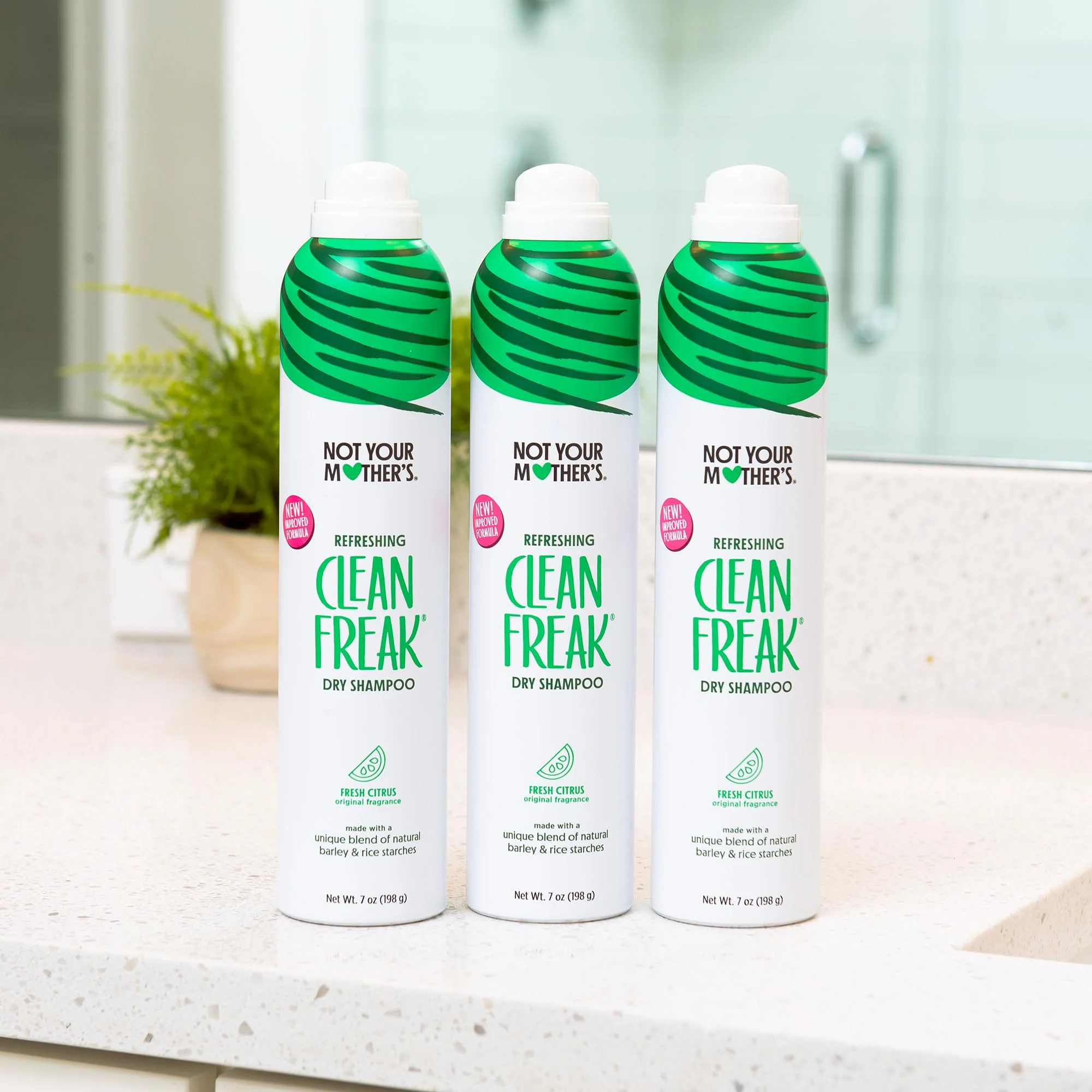 Not Your Mother's Clean Freak Refreshing Dry Shampoo (3-Pack) - 7 oz - Waterless Shampoo Instantly Refreshes Hair Between Washes - Fresh Citrus Scent - Image 4