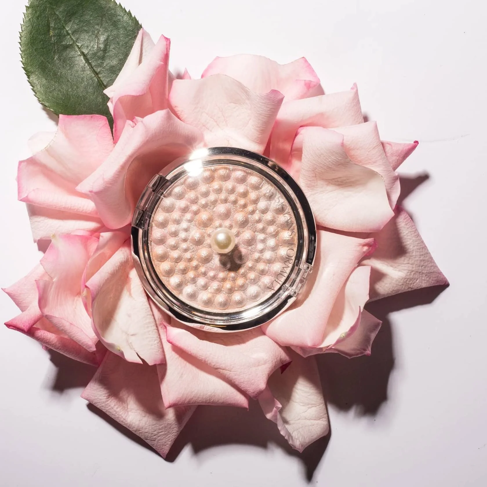Physicians Formula Powder Palette Mineral Glow Pearls, Hypoallergenic Face Powder, Silky Smooth & Radiant Finish – Translucent Pearl - Image 2