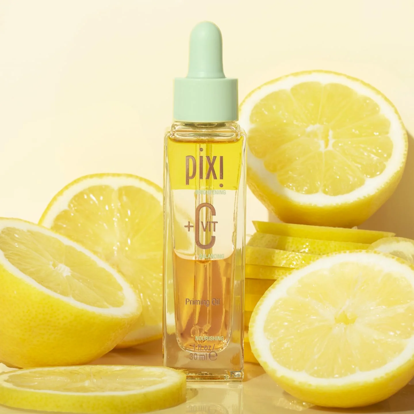 Pixi Beauty +C Vit Priming Oil | Nourishing Vitamin C Facial Oil Energizes & Balances Skin | Creates A Flawless Makeup Base | 1.00 Fl Oz - Image 3