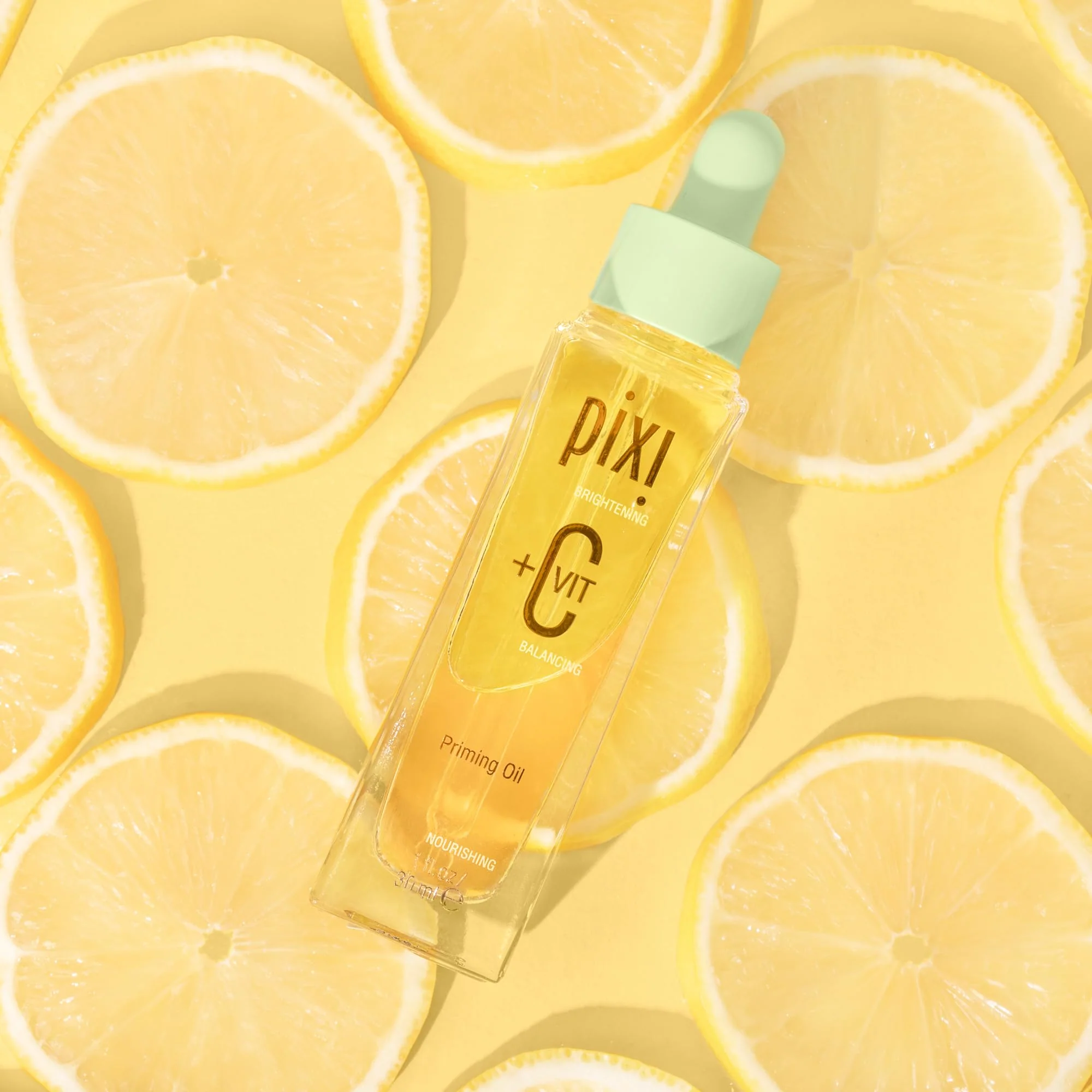 Pixi Beauty +C Vit Priming Oil | Nourishing Vitamin C Facial Oil Energizes & Balances Skin | Creates A Flawless Makeup Base | 1.00 Fl Oz - Image 4