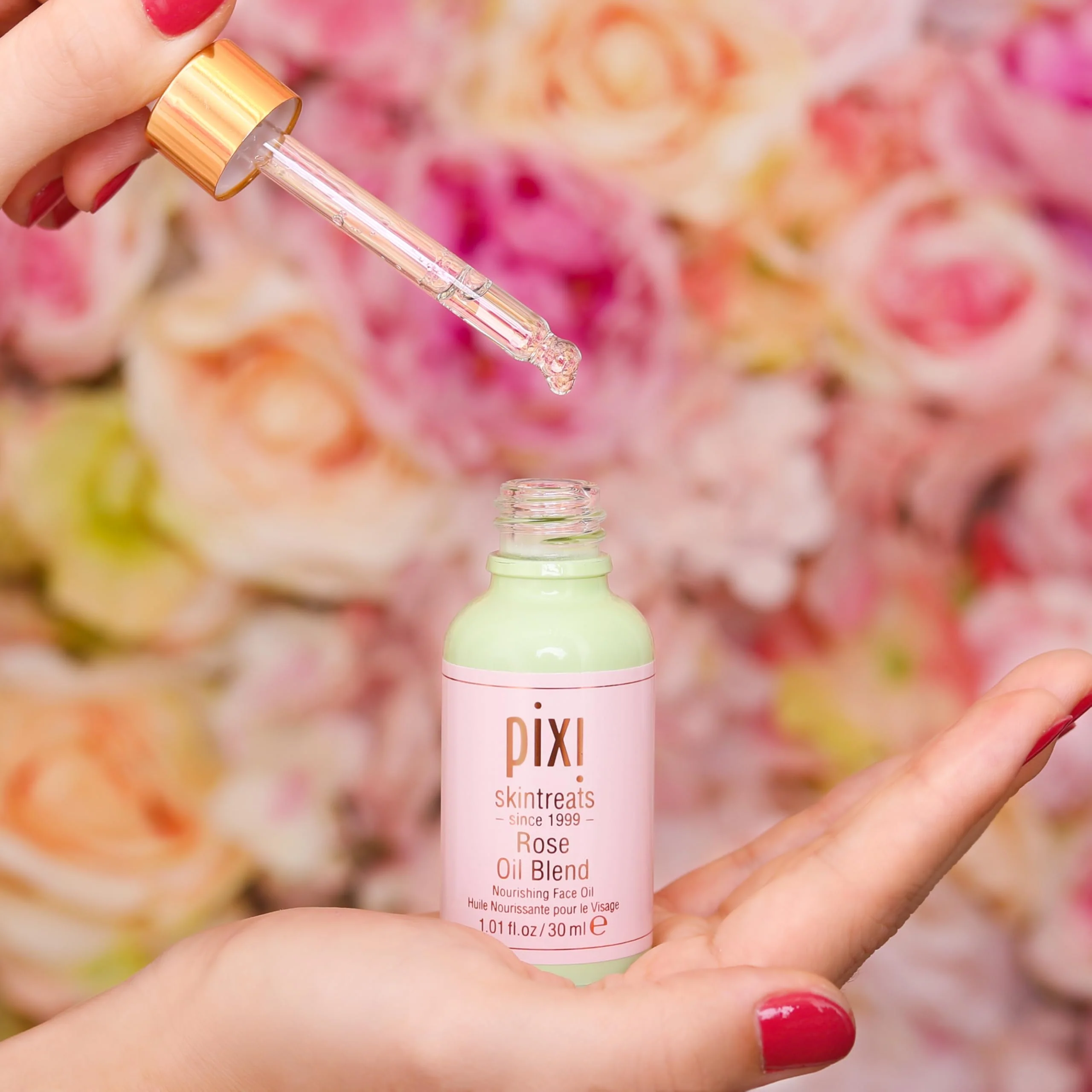 Pixi Beauty Rose Oil Blend | Nourishing Botanical Blend Facial Serum | Youth-Preserving Oil | Rejuvenate Skin Luminosity | 1.01 Fl Oz - Image 2