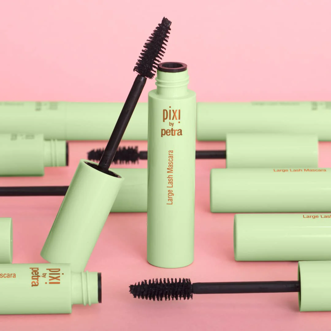 Pixi Large Lash Mascara | Extreme Volume Mascara with Vitamin E, Panthenol & Bamboo | False Lash Effect | Smudge-Proof & Water-Resistant | Ophthalmologist Tested | No.1 Bold Black | 0.4 fl oz/ 12ml - Image 4