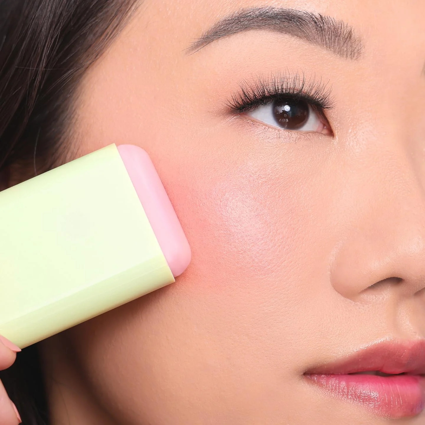 Pixi On-the-Glow Blush - CheekTone, pH Reactive Hydrating Tinted Moisture Blush Stick with Ginseng, Aloe Vera & Fruit Extracts, for Cheeks & Lips, 19g / 0.6oz, Paraben-Free - Image 8
