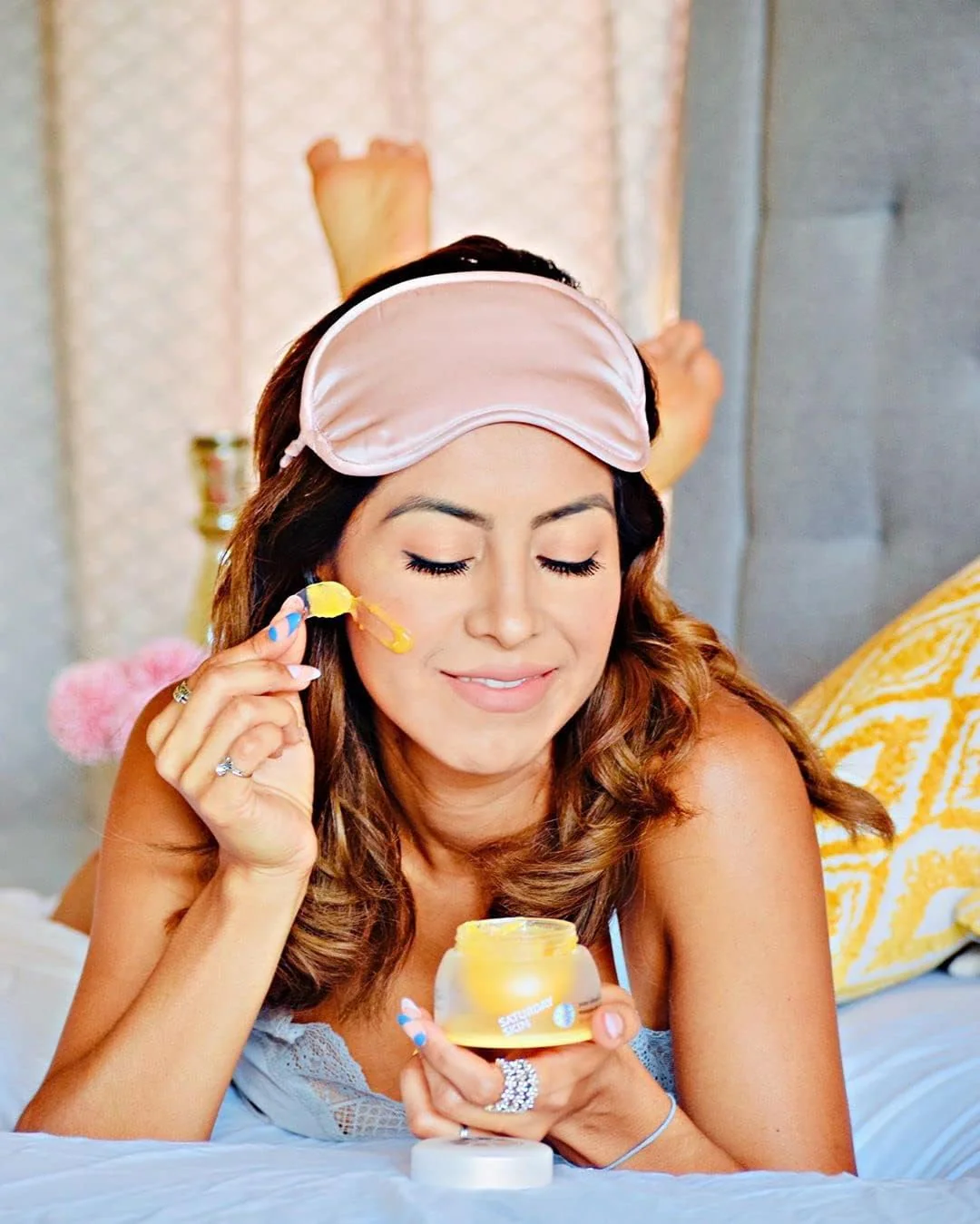 Saturday Skin Yuzu Vitamin C Overnight Sleep Mask Regenerist Retinol Ultra Rich Face Moisturizer Cream Smooth Skin and Reduce Wrinkles Ideal for All Skin Types - Image 2