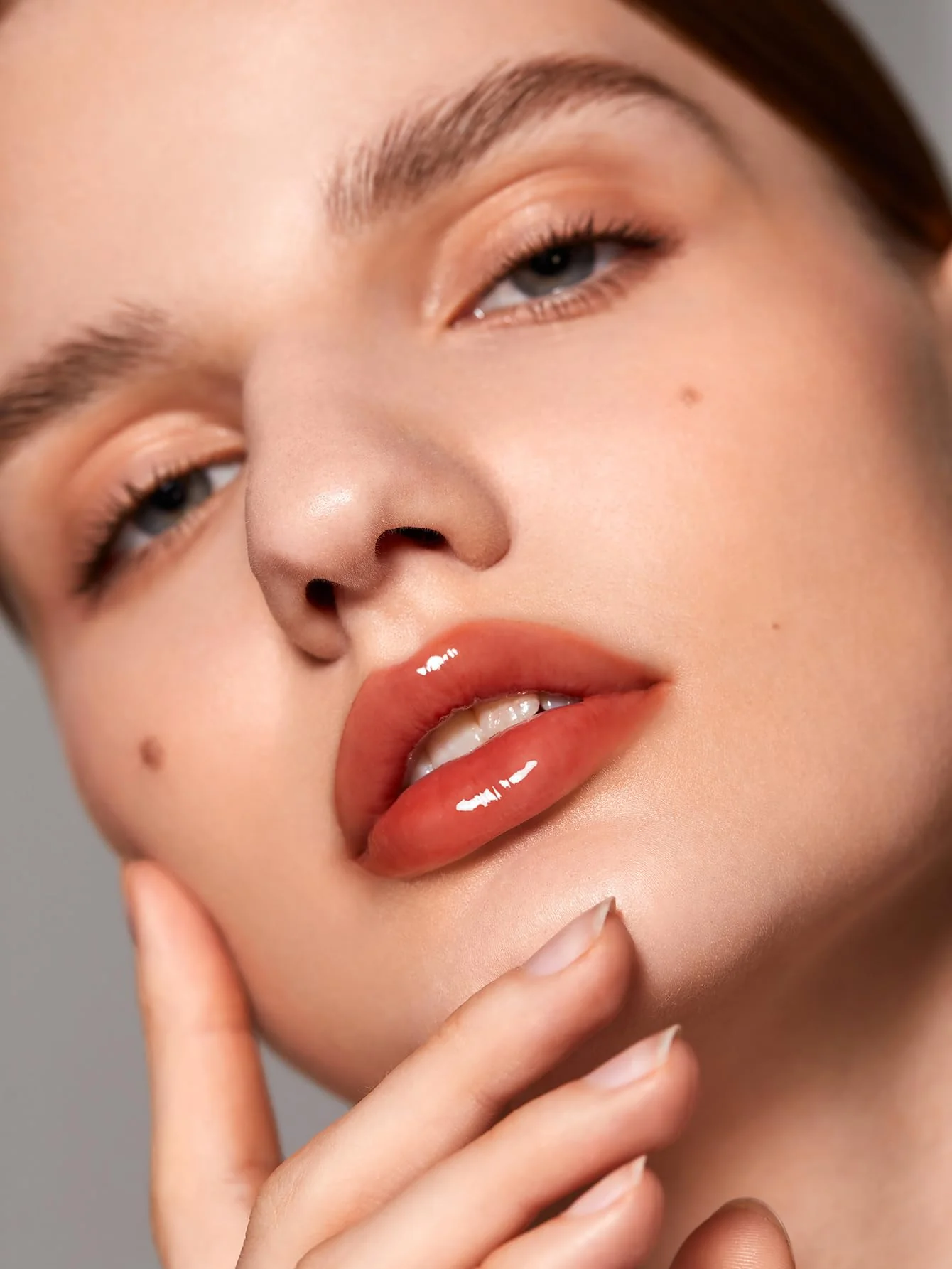 SHEGLAM Glaze Daze Lip Gloss Shiny Tinted Lip Gloss High Gloss Finish Plumping Lip Care Nourishing Not Easy to Fade Liquid Lip Cosmetics-Dark Peach - Image 5