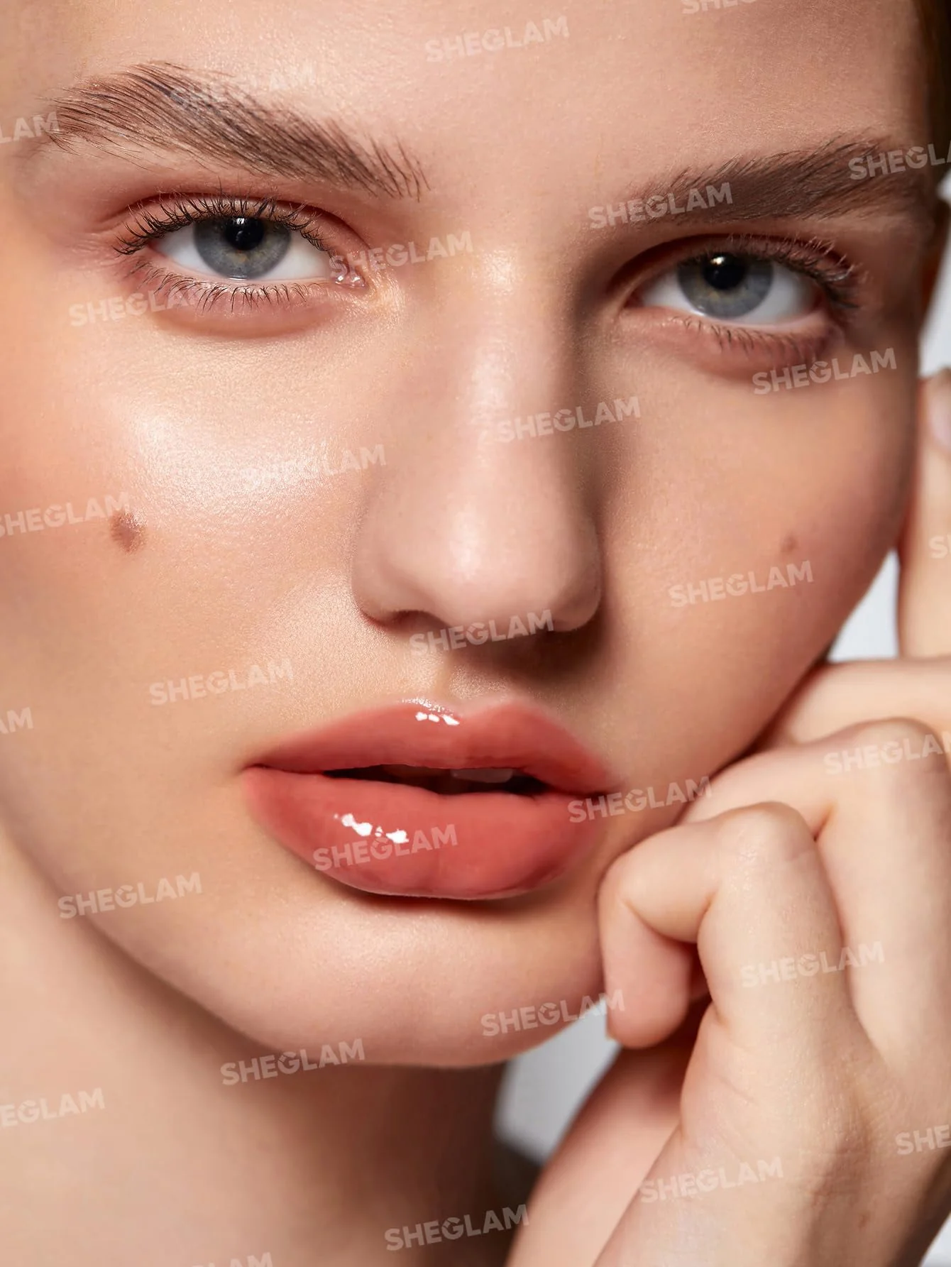 SHEGLAM Glaze Daze Lip Gloss Shiny Tinted Lip Gloss High Gloss Finish Plumping Lip Care Nourishing Not Easy to Fade Liquid Lip Cosmetics-Rose Tea - Image 5