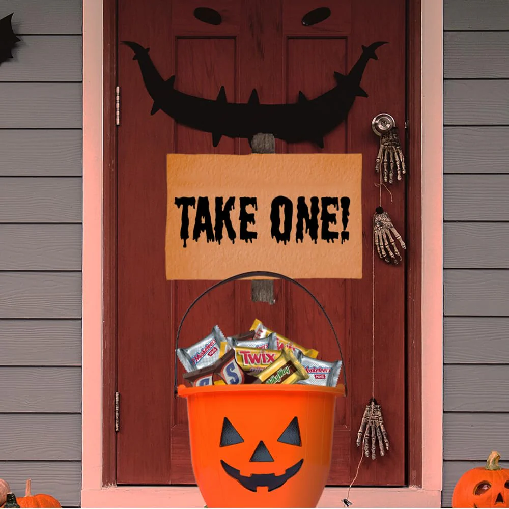 SNICKERS, TWIX, MILKY WAY & 3 MUSKETEERS Halloween Candy Mini Chocolate Variety Pack, Halloween Snack for Party Favors, Trick or Treat and More 70 Ct - Image 5