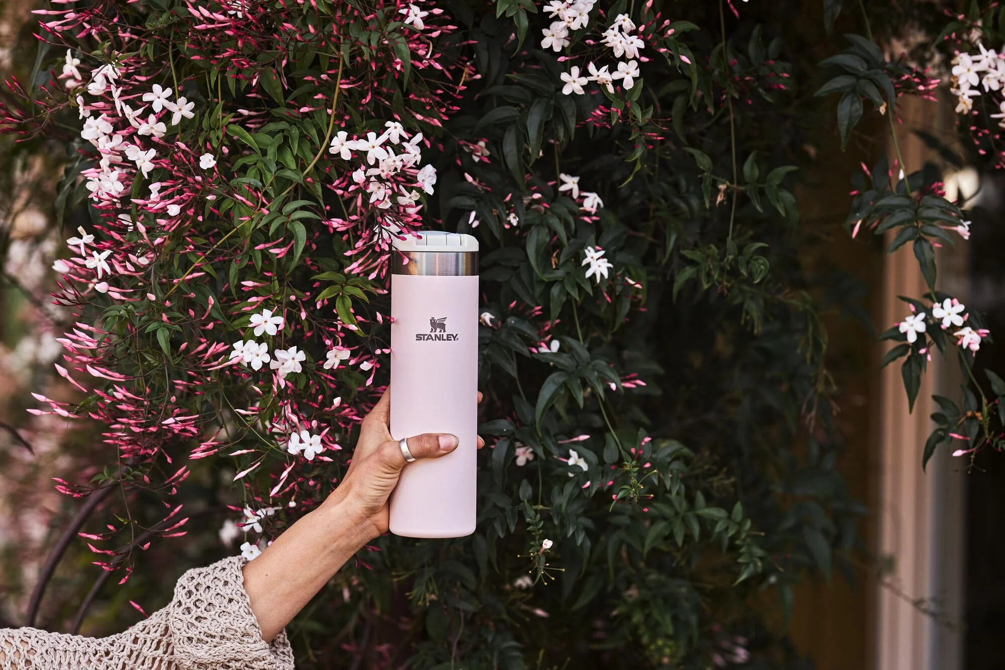 Stanley AeroLight Transit Bottle 20 oz | Locking Drink Through Lid | Leak Resistant Water Bottle or Coffee Travel Mug | Lightweight Insulated Stainless Steel | BPA-Free | Rose Quartz Glimmer - Image 4
