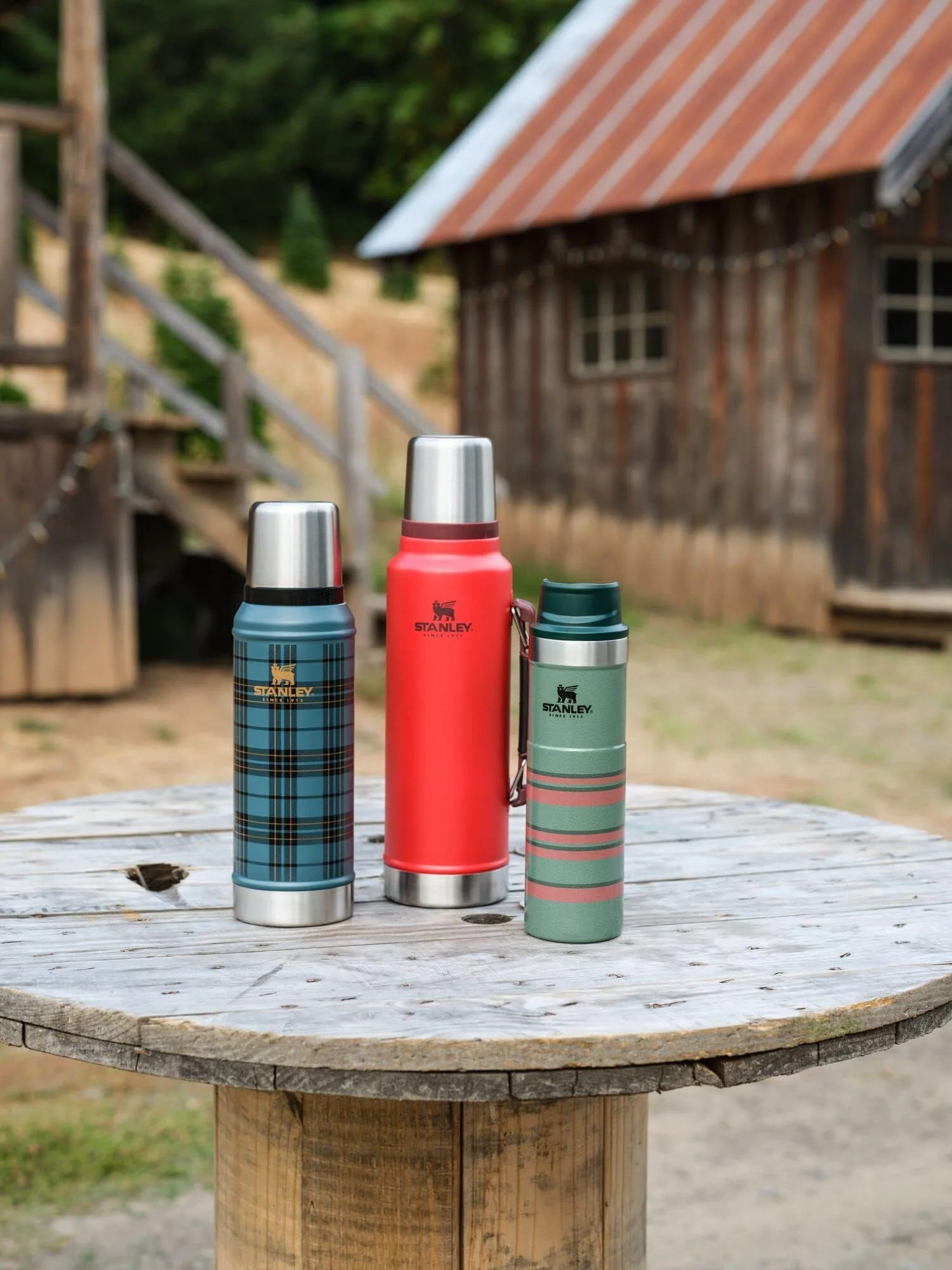 Stanley Classic Legendary Vacuum Bottle 1.5 qt | Wide Mouth with Leakproof Cup Lid | Keep Drinks Hot or Cold | Packable for Travel | Insulated Stainless Steel Thermal Bottle | BPA-Free | Lava - Image 2