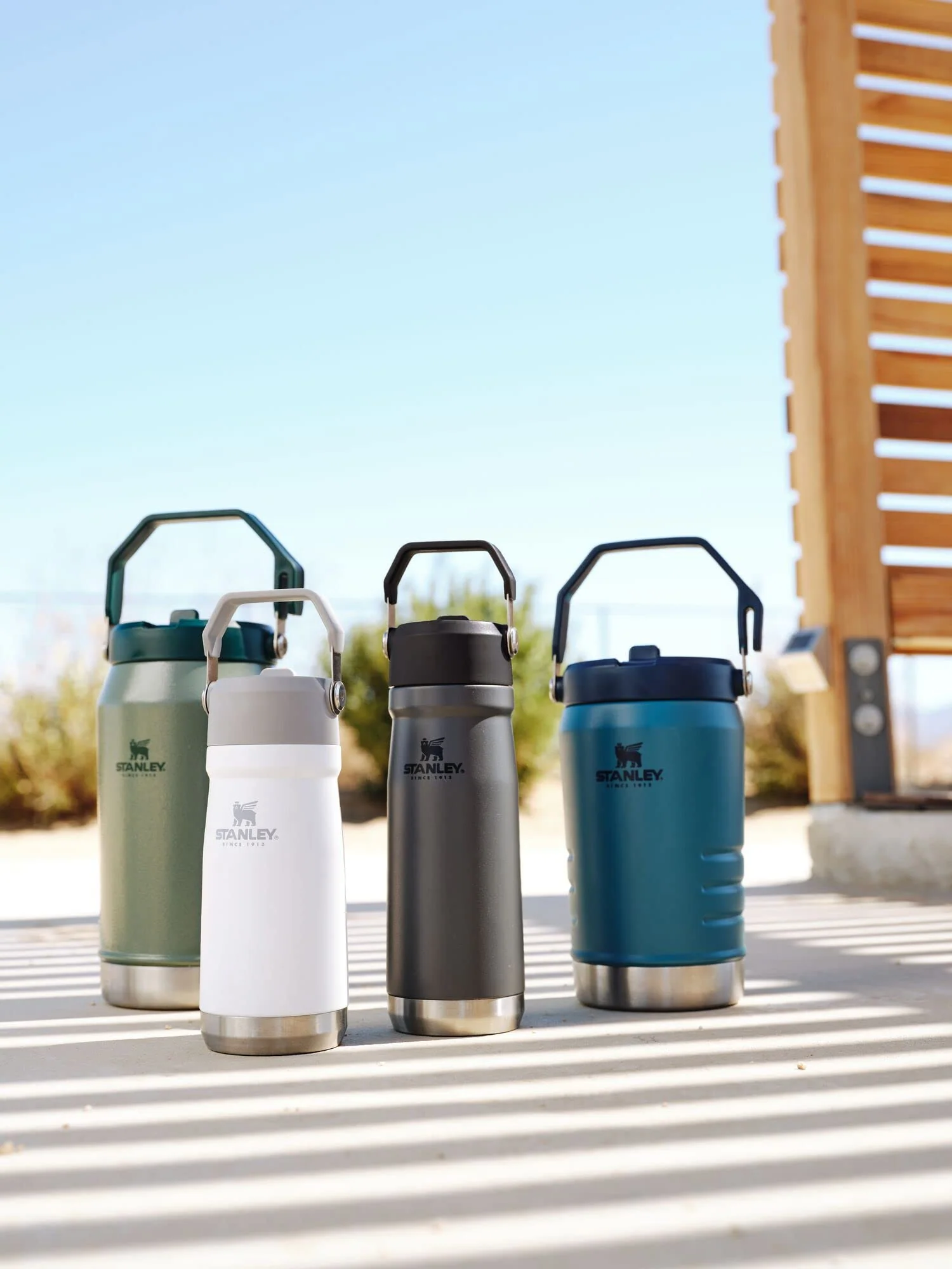 STANLEY IceFlow Flip Straw Water Bottle 22 oz | Built-In Straw for Travel and Sports | Lightweight and Leak Resistant | Insulated Stainless Steel | BPA-Free | Charcoal - Image 6