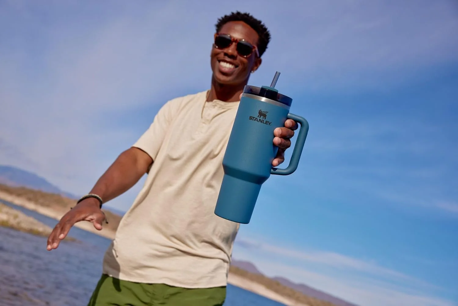STANLEY Quencher H2.0 Tumbler with Handle and Straw 40 oz | Flowstate 3-Position Lid | Cup Holder Compatible for Travel | Insulated Stainless Steel Cup | BPA-Free | Blue Spruce - Image 4