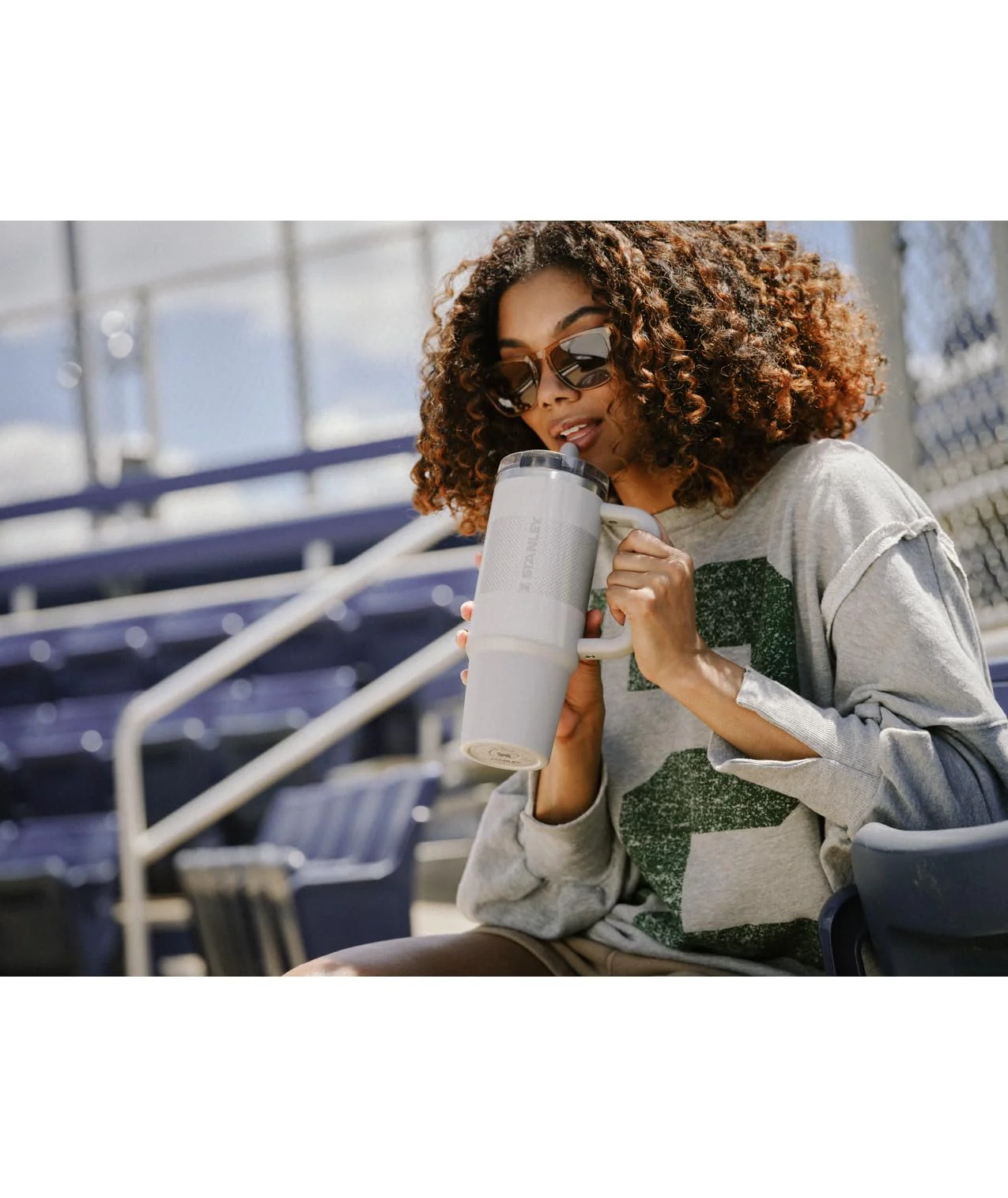 STANLEY Quencher ProTour Flip Straw Tumbler with Leakproof Lid 30 oz | Built-in Straw and Handle | Cup Holder Compatible for Travel | insulated Stainless Steel Cup | BPA-Free | Rose Quartz - Image 4