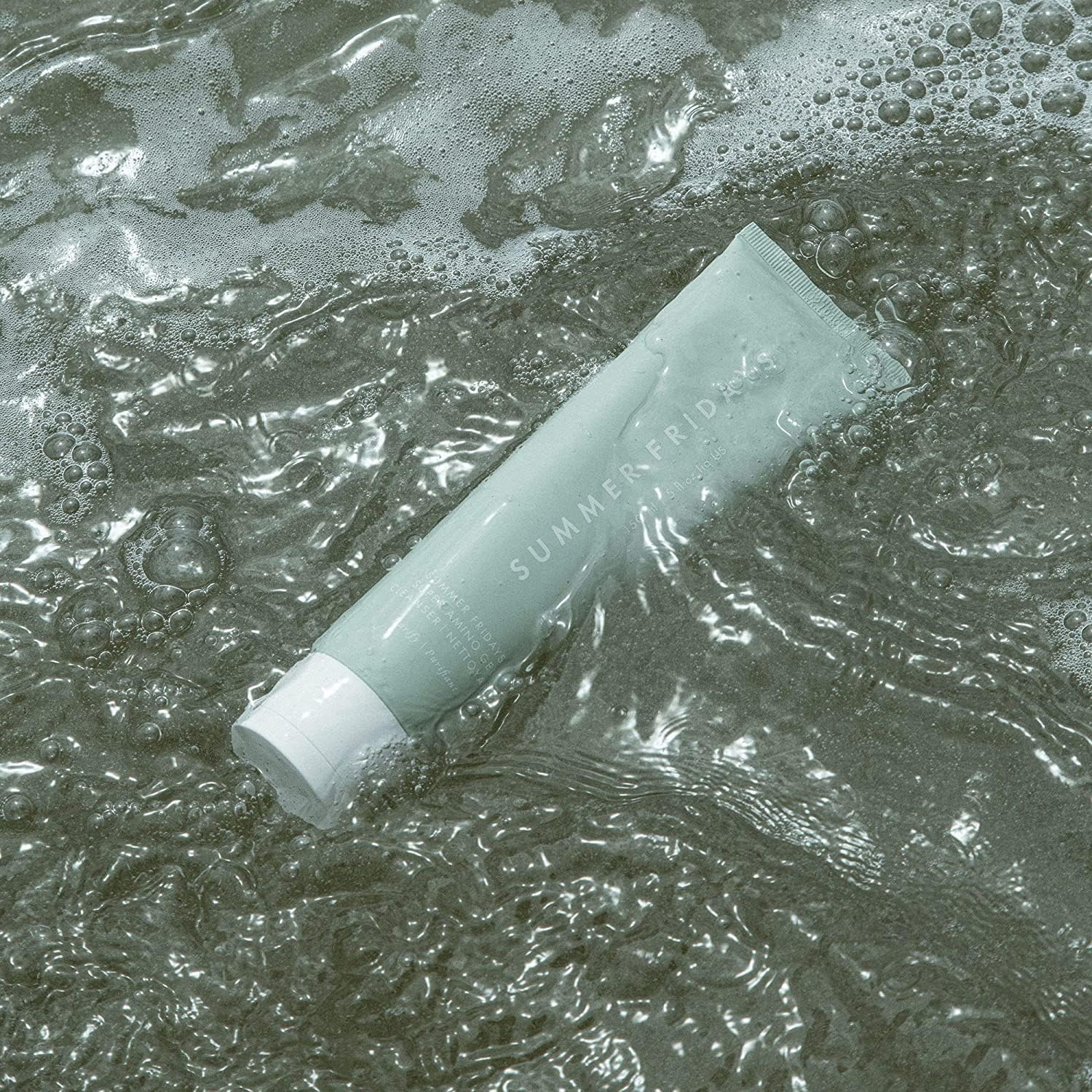 Summer Fridays Super Amino Gel Facial Cleanser - Gentle, pH-Balanced Face Wash + Makeup Remover - Helps Calm Irritation, Hydrate + Nourish Skin - Effortless Skin Care Gifts (5 Fl Oz) - Image 5