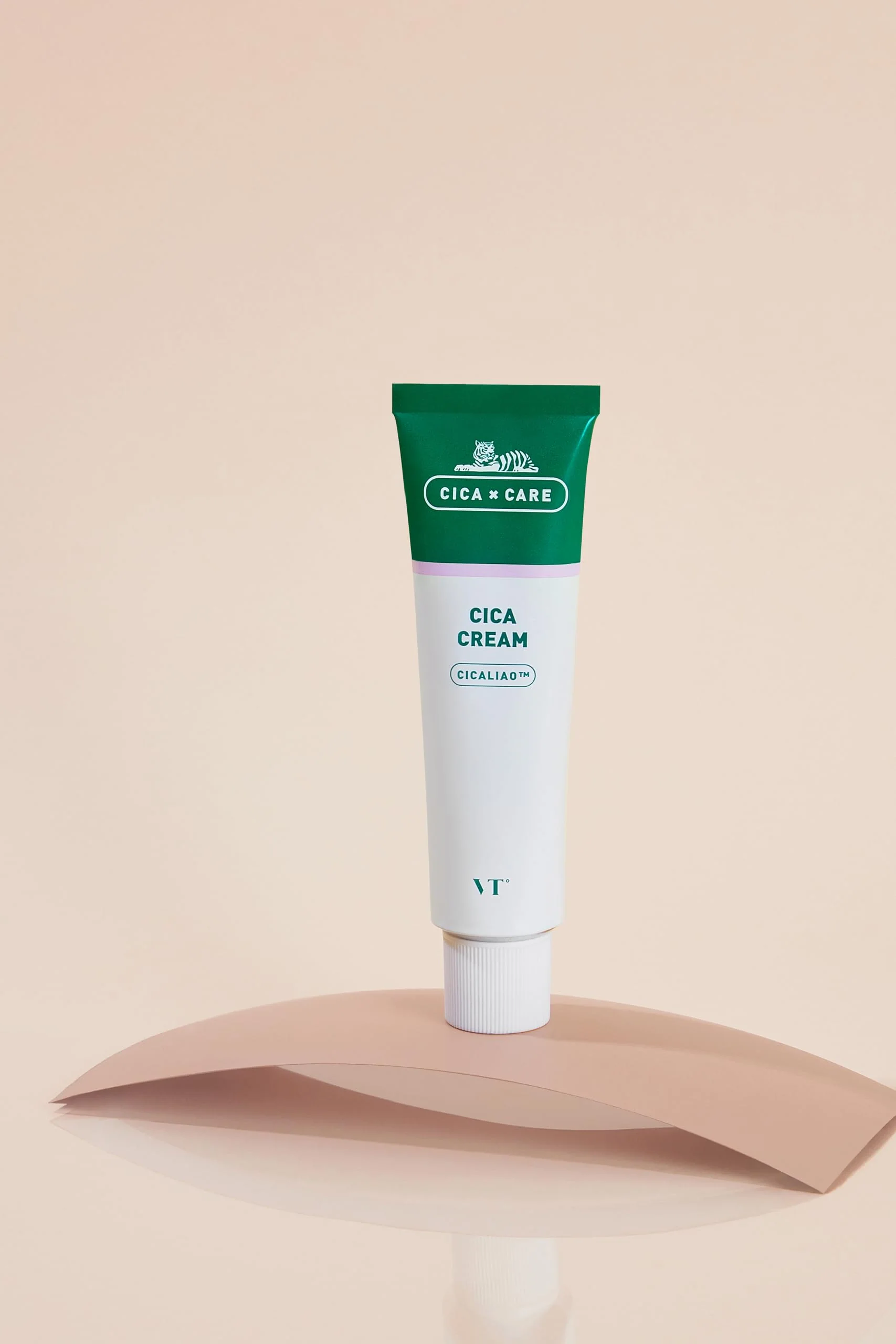 VT COSMETICS CICA Cream, CICALIO Facial Care Cream, Skin Relax, Redness Skin cream, Skin Calming Care, Centella Asiatica Extract, Hyaluronic Acids, Soothing Skin, Korean Skincare (1.69 oz / 50ml) - Image 2